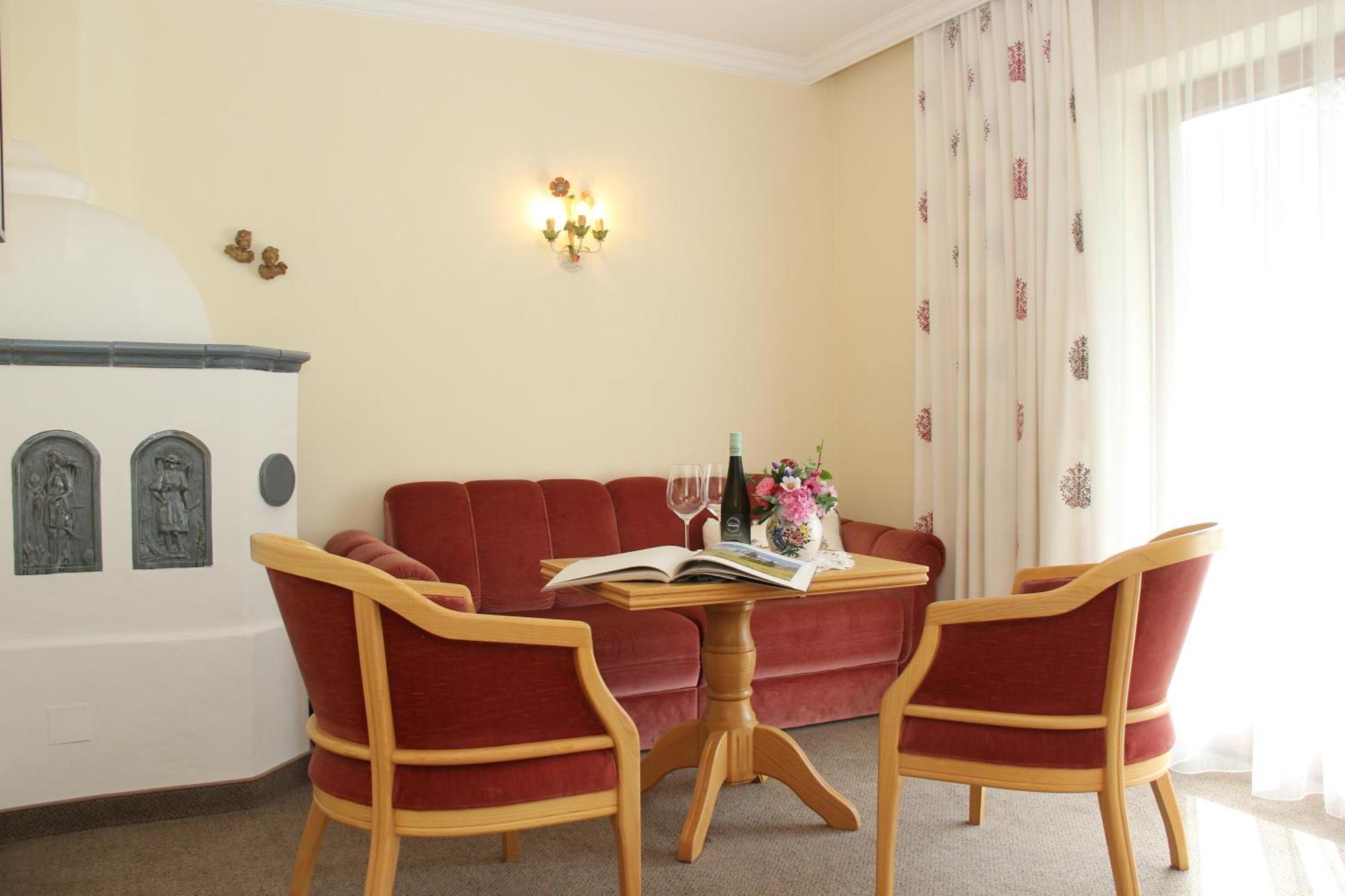 Neuwirt Hotel 3*